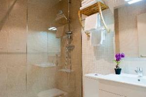Mh Guell Apartments Barcelona Exterior photo