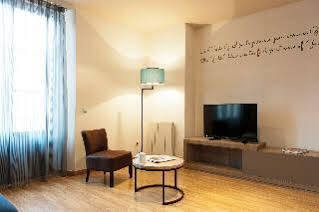 Mh Guell Apartments Barcelona Exterior photo